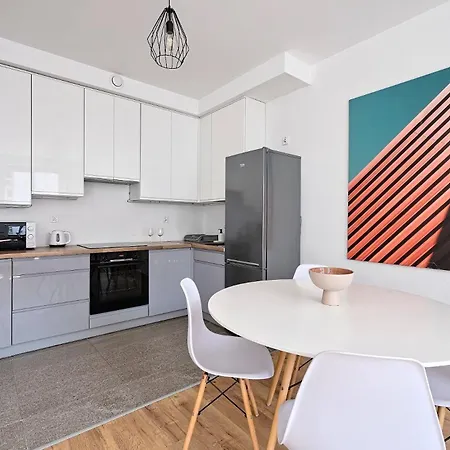 Urbannestgroup - Angorska Przy Stadionie Narodowym * ワルシャワ